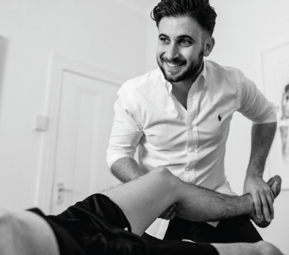 knee sports injury treatment