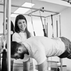 Phsyiotherapy-Patient-Planking